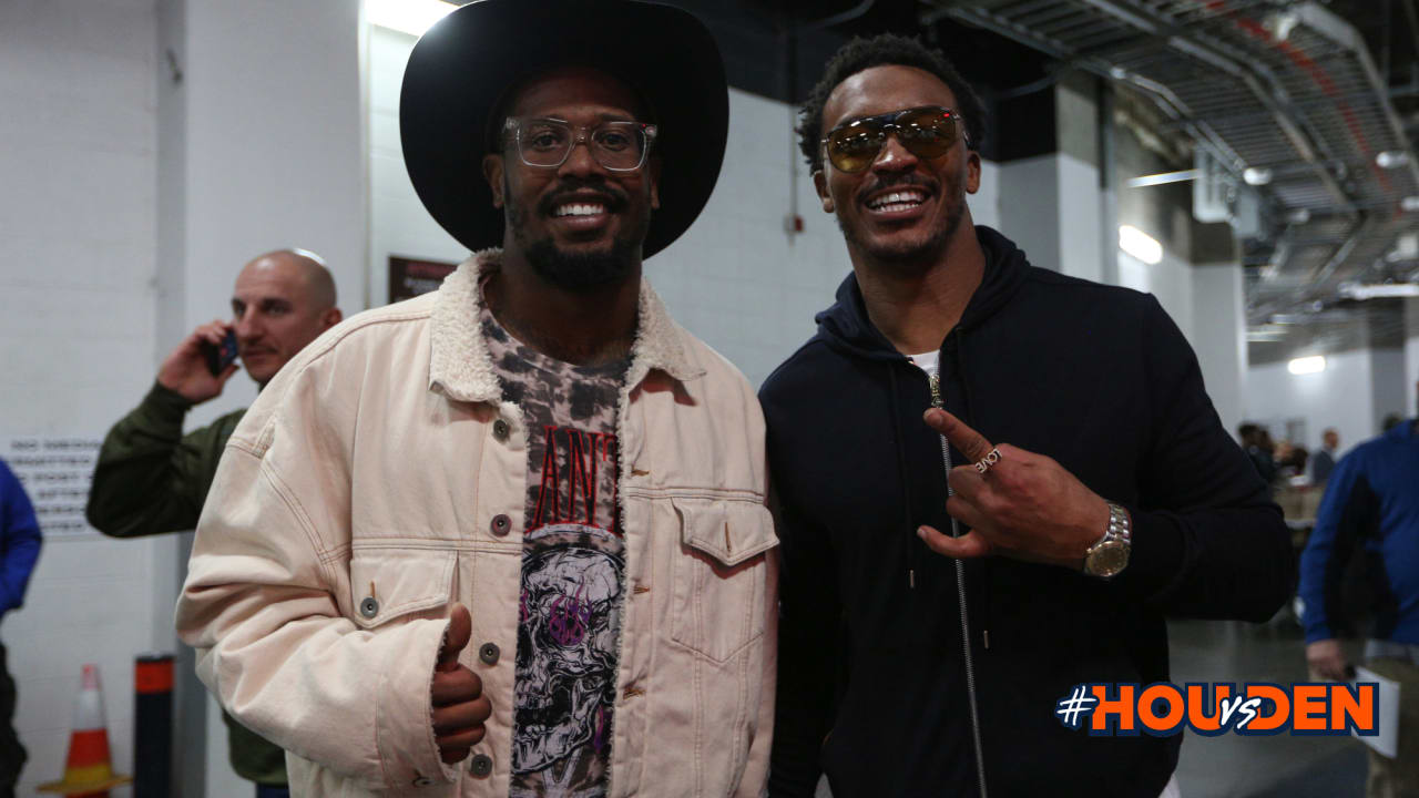 Los Angeles Rams - Von Miller honoring Demaryius Thomas during pregame  warmups.