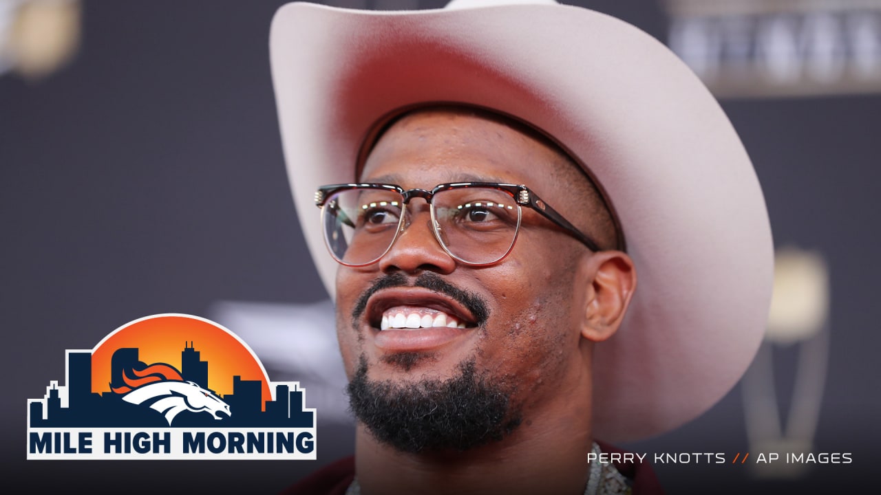 Von Miller gets slimed at the Nickelodeon Kids' Choice Sports