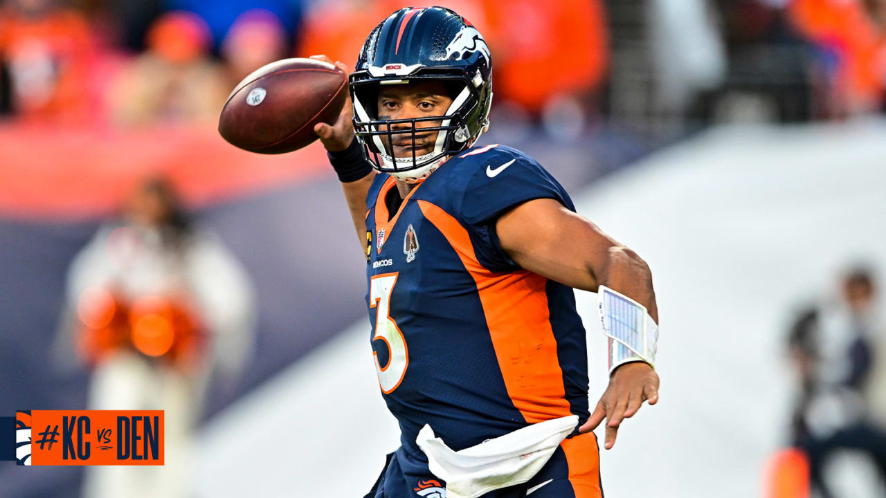 'The guy's out there battling his a** off': Russell Wilson, Broncos nearly battle back vs. Chiefs in best offensive performance of season