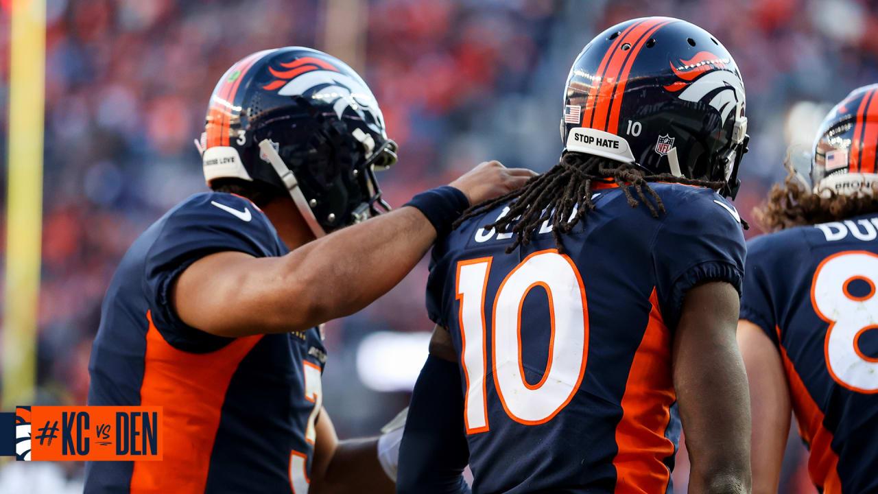 DENVER, CO - DECEMBER 11: Denver Broncos wide receiver Jerry Jeudy (10)  catches a pass for a fourth quarter touchdown during a game between the  Kansas City Chiefs and the Denver Broncos