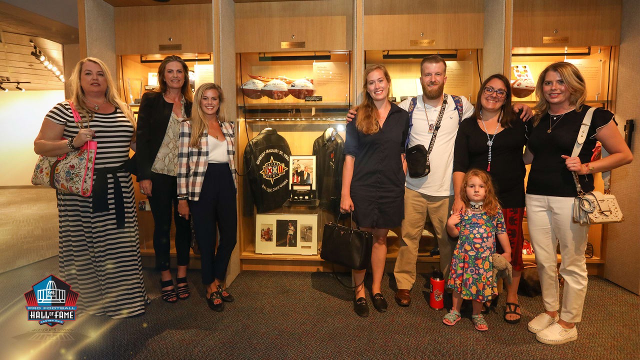 Bowlen family begins weekend of celebration at Pro Football Hall of Fame