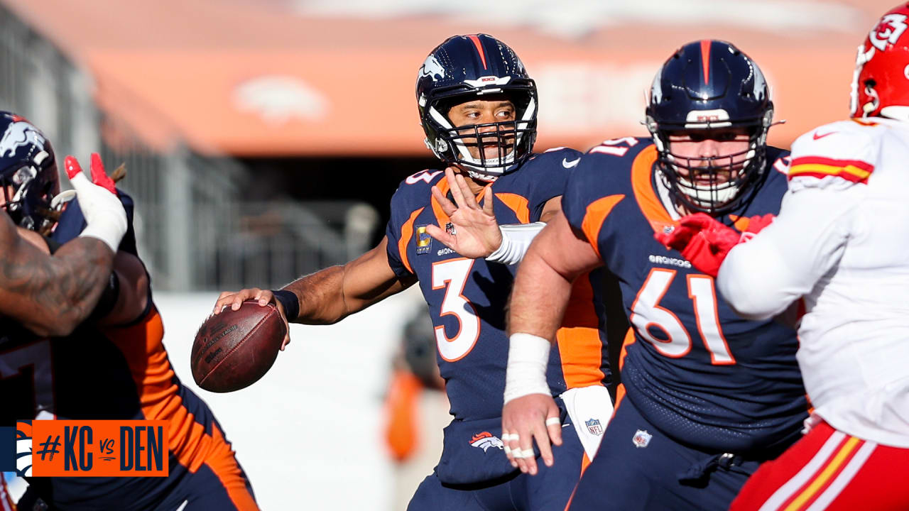 Russell Wilson throws 3 TDs, Broncos rally from 21 down to top Bears 31-28, National Sports