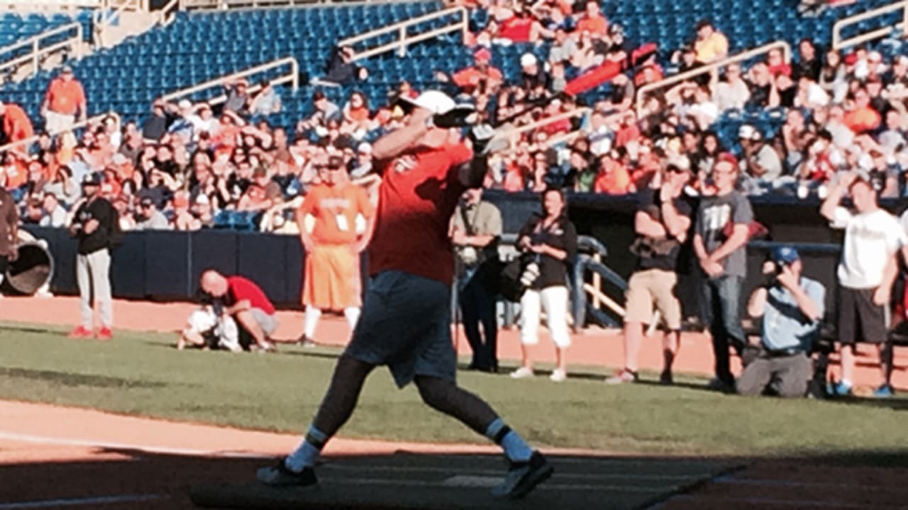 Former Browns LT Joe Thomas participates in MLB Celebrity Softball