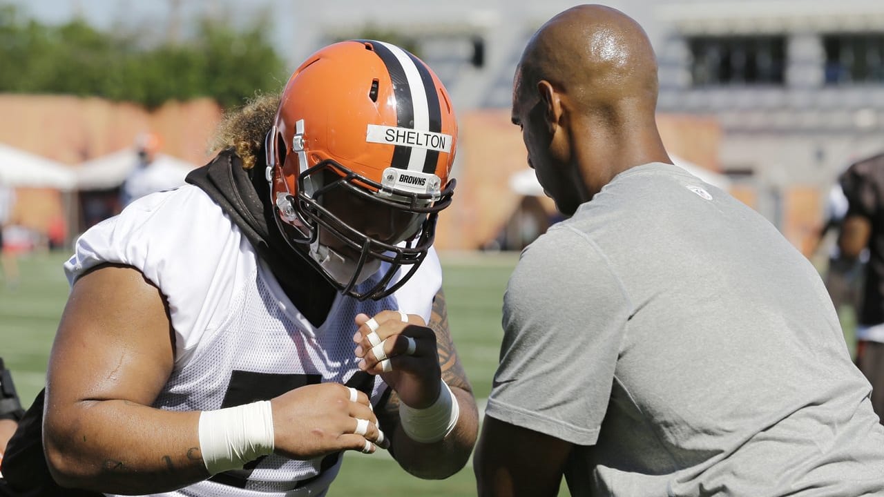 Danny Shelton is finding the fun again