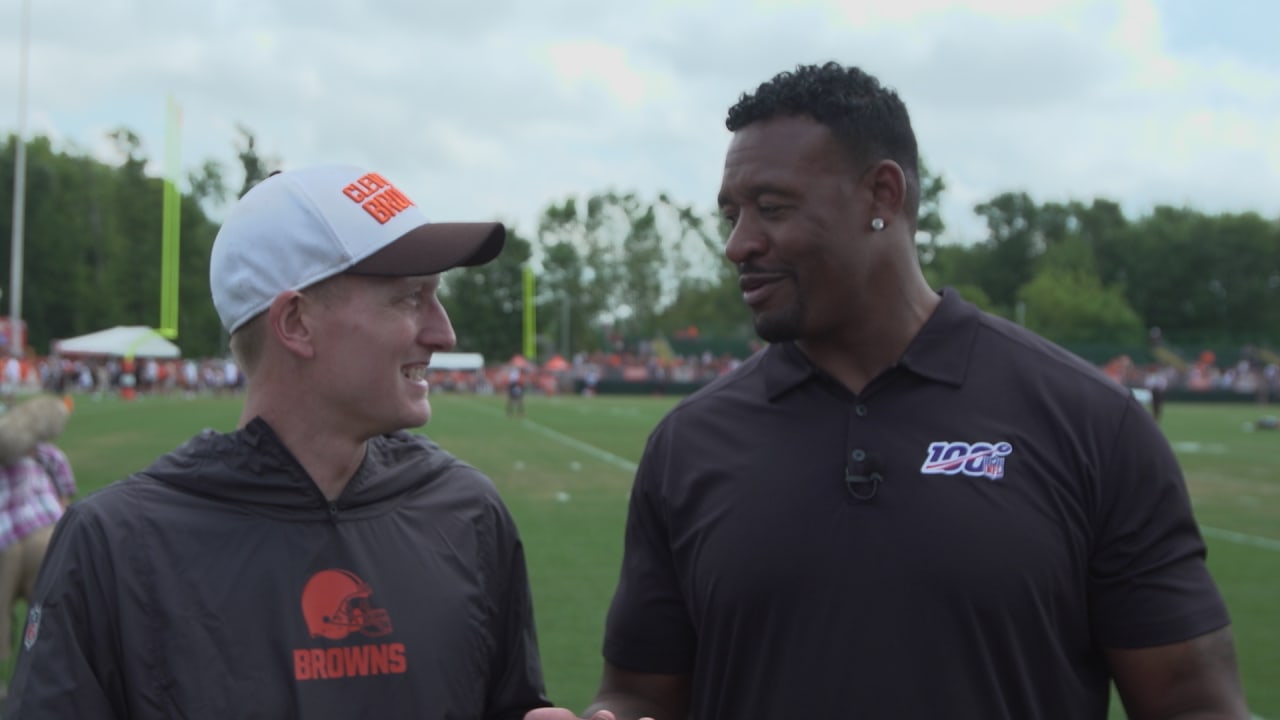 Former NFL player Willie McGinest talks about the Cleveland Browns