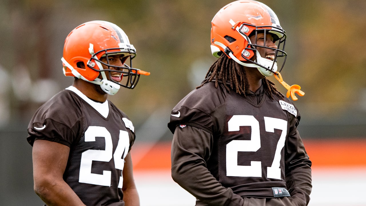 Browns Nick Chubb Weighs in on Kareem Hunt - Sports Illustrated Cleveland  Browns News, Analysis and More