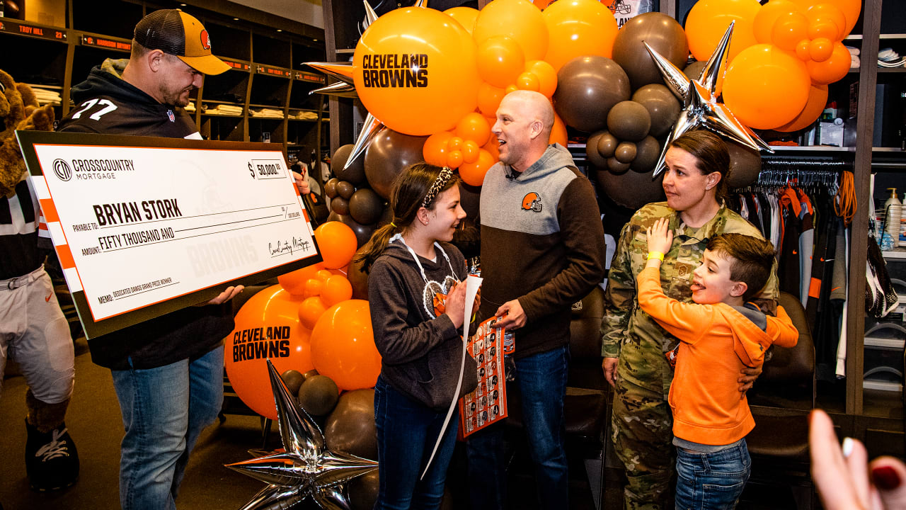 CrossCountry Mortgage announces winner of $50,000 Grand Prizein Dedicated Dawgs Sweepstakes - Vimarsana News