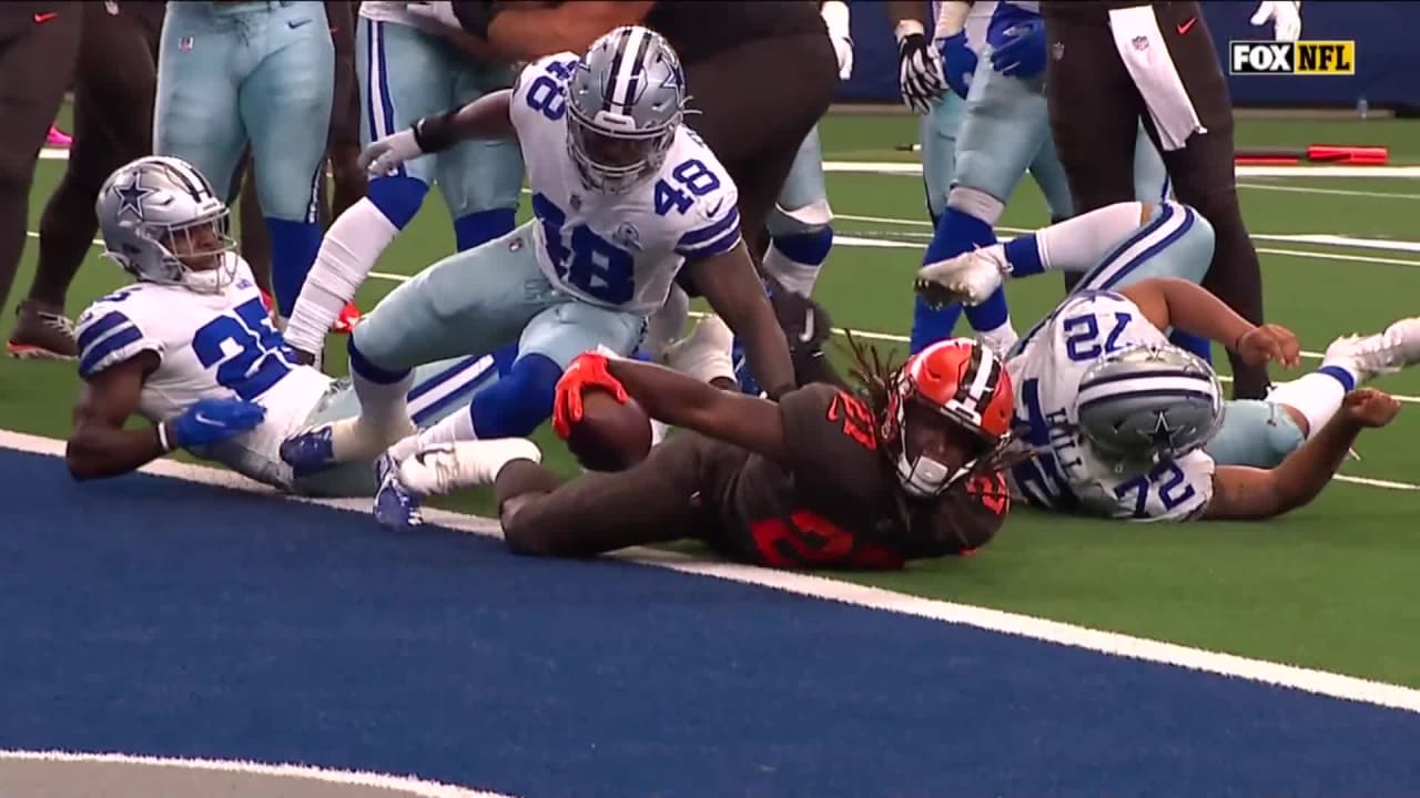 Can't-Miss Play: Cleveland Browns rookie cornerback Cameron Mitchell  catches fumble in mid-air after Browns linebacker Mohamoud Diabate's strip  of Eagles running back Trey Sermon