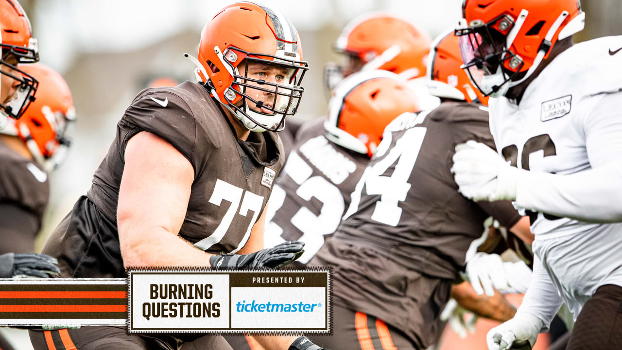 Notes: Guards Joel Bitonio, Wyatt Teller motivated to live up to