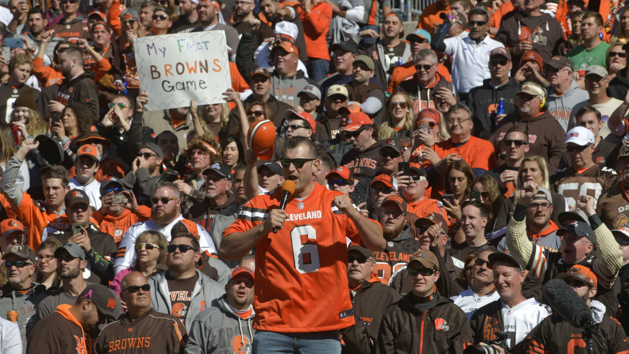 Browns at Ravens: How to watch, listen, stream, announcers and more