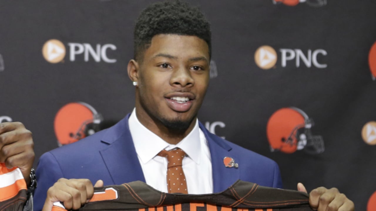 Wednesday roundup: Browns’ 2016 draft class gets their jersey numbers