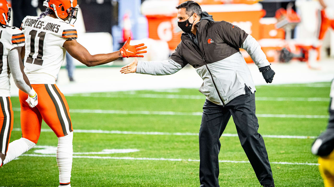 A piece of Browns' unforgettable Wild Card win vs. Steelers now on display at Pro Football Hall of Fame - Vimarsana News