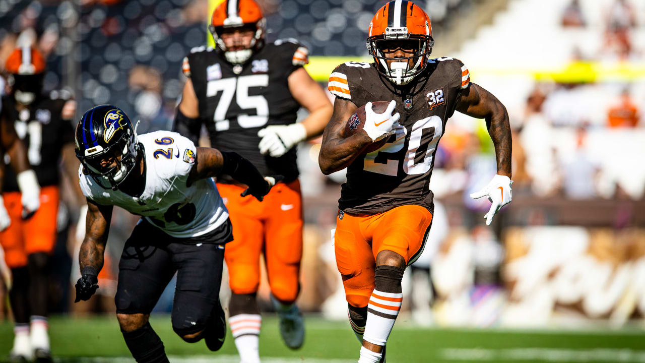 Kevin Stefanski responds to Browns player tweeting 'RUN THE DAMN BALL'