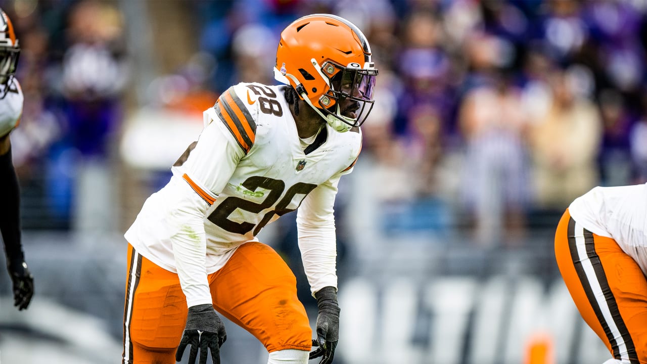 Browns TE Njoku, CB Ward, RG Teller out against Bengals NFL - Bally Sports