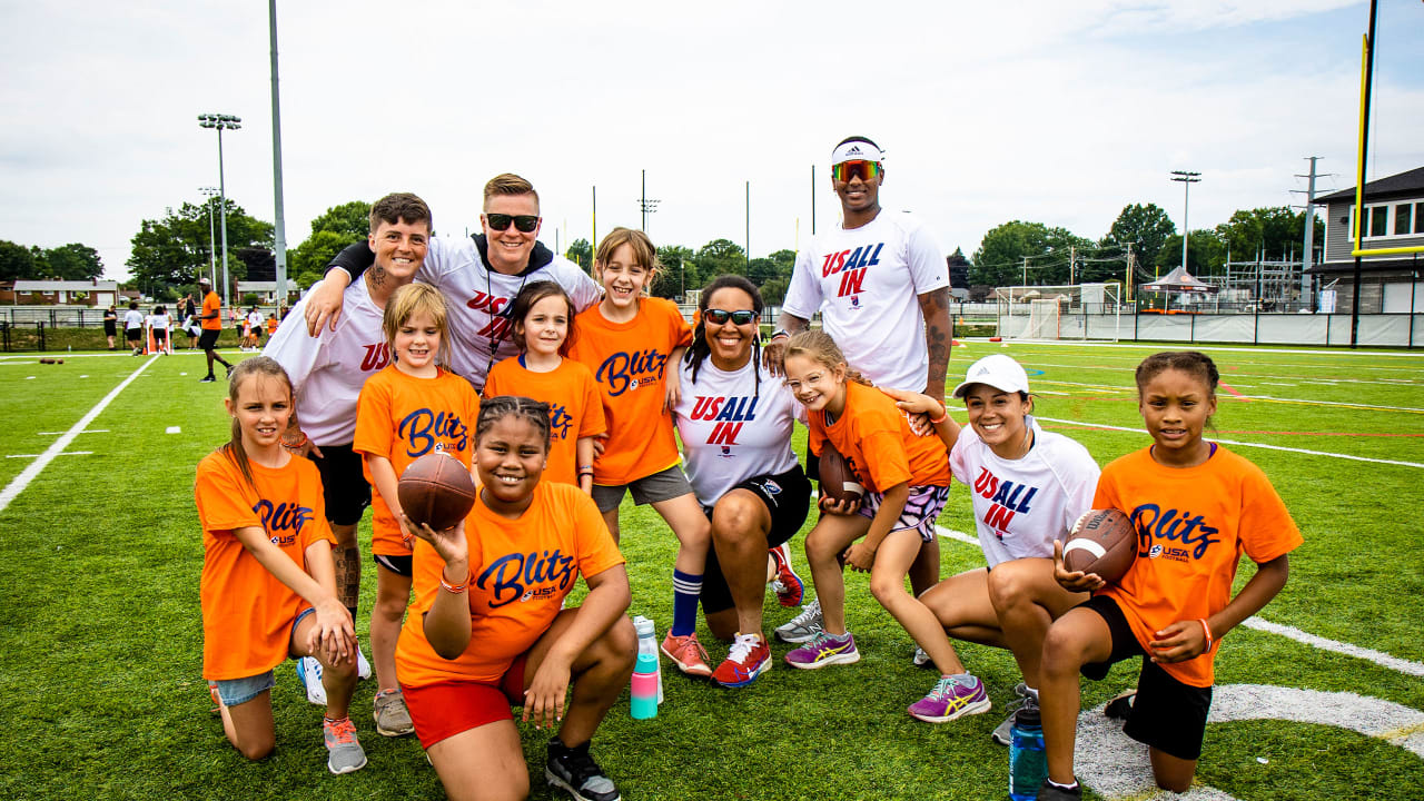 Browns continue to promote diversity with Girls Flag Football Clinic