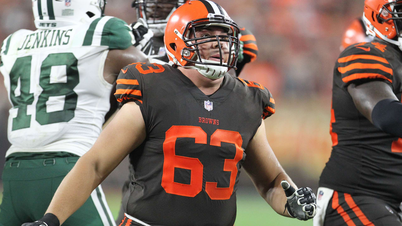 Browns Mailbag: What's Austin Corbett's future on Browns offensive line?