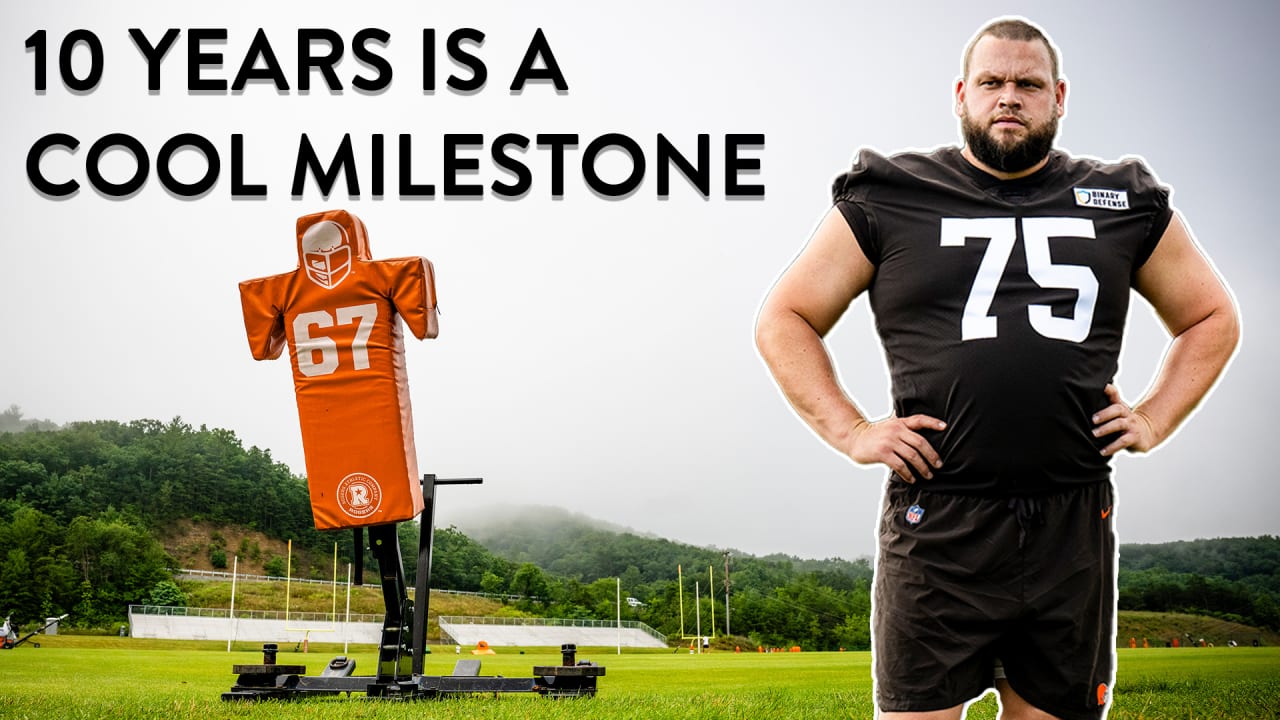 Joel Bitonio's impressive journey: Wilson High to NFL standout