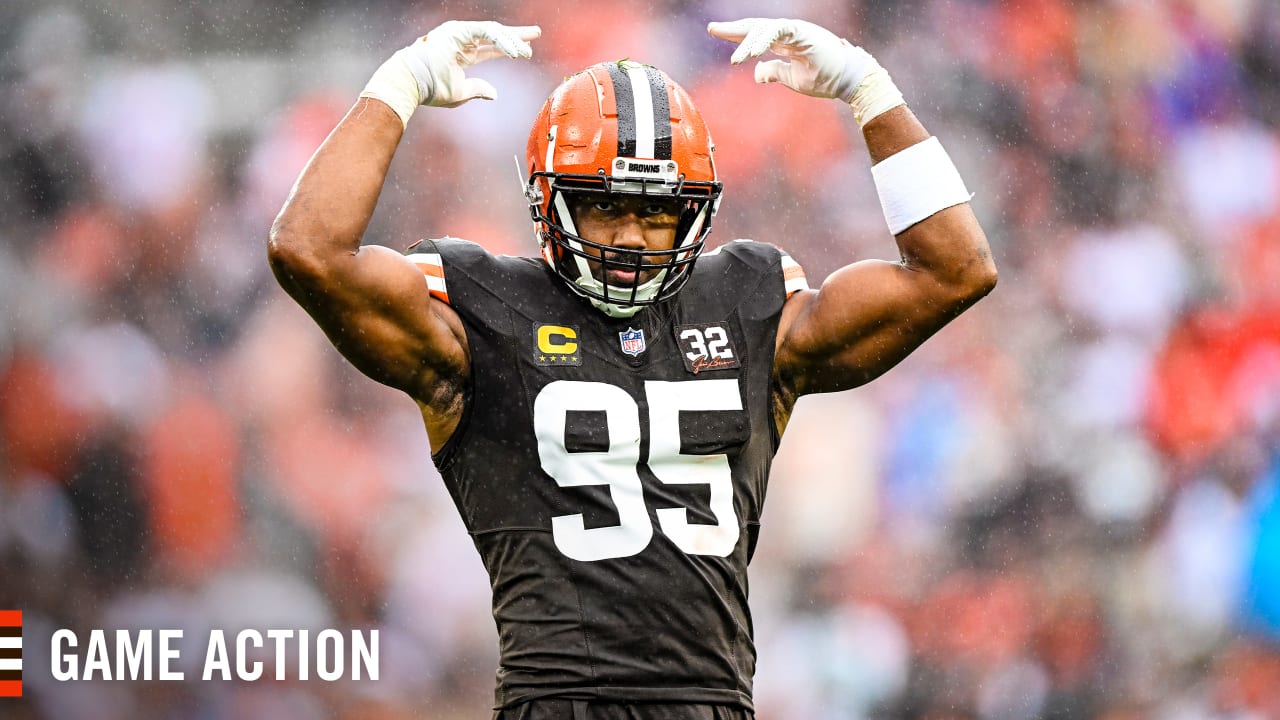 Photos: Week 16 - Saints at Browns Game Action