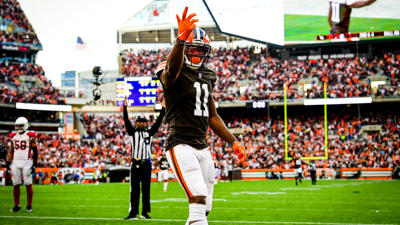 By the Numbers: Big day from DPJ, but Browns struggle to find production  elsewhere