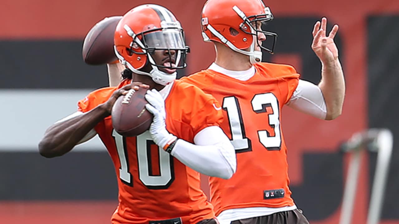 Jackson Browns plan to name starting QB by preseason opener