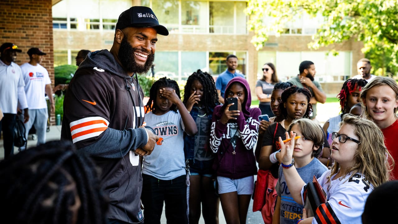 Browns Anthony Walker Jr. shares importance of education with Stay in the  Game! Network involvement