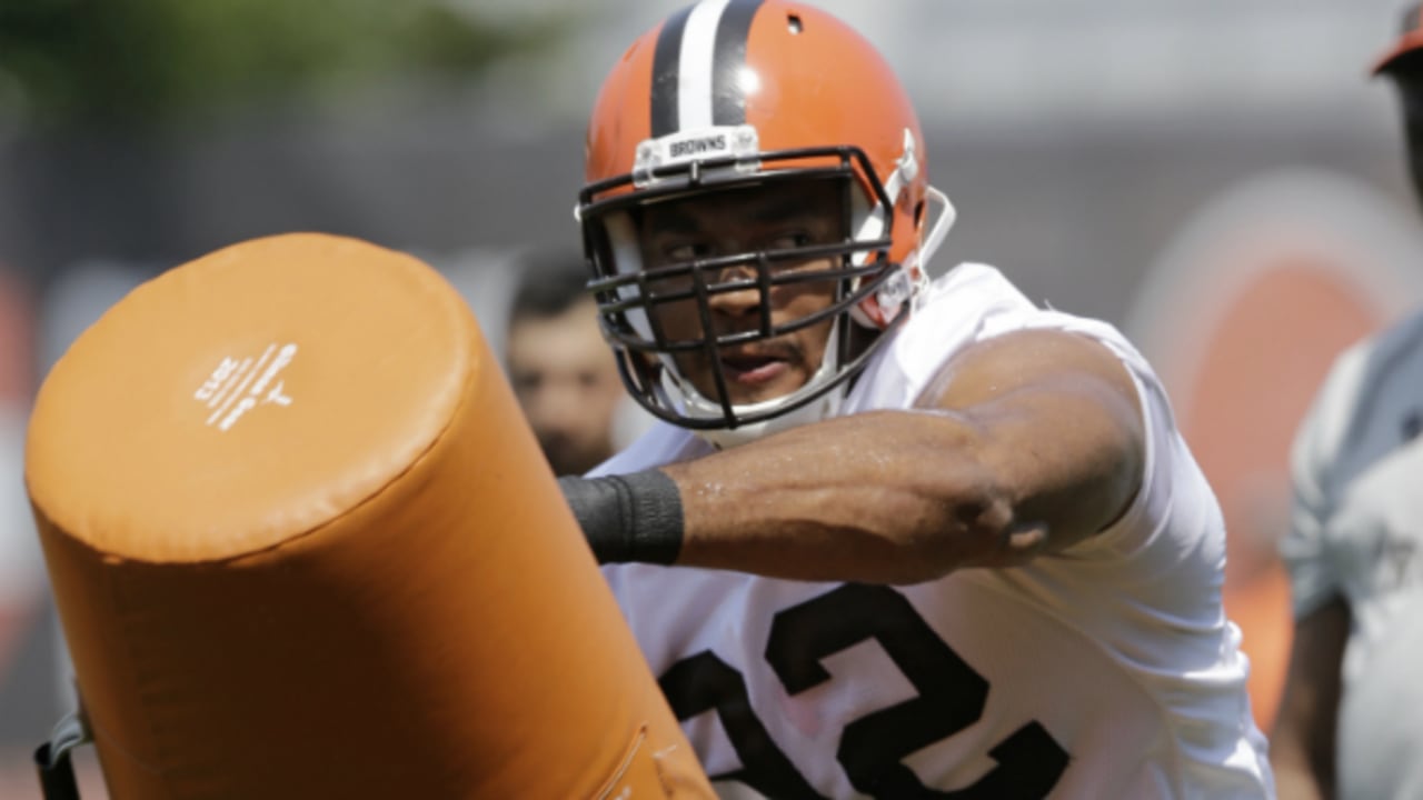 Desmond Bryant A Questionable Leader For Browns' Young D-Line - Steelers  Depot