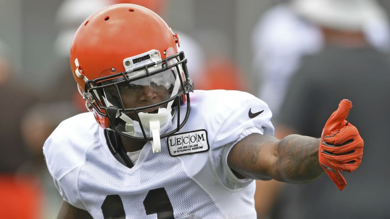 Browns rookie Perrion Winfrey returns from coach's discipline