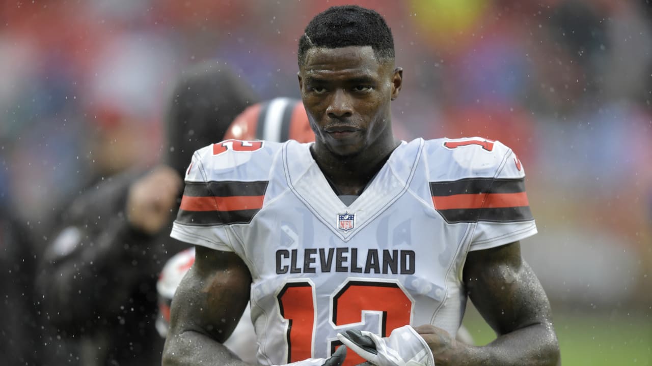 Cleveland Browns trade wide receiver Josh Gordon to New England Patriots -  CBS News