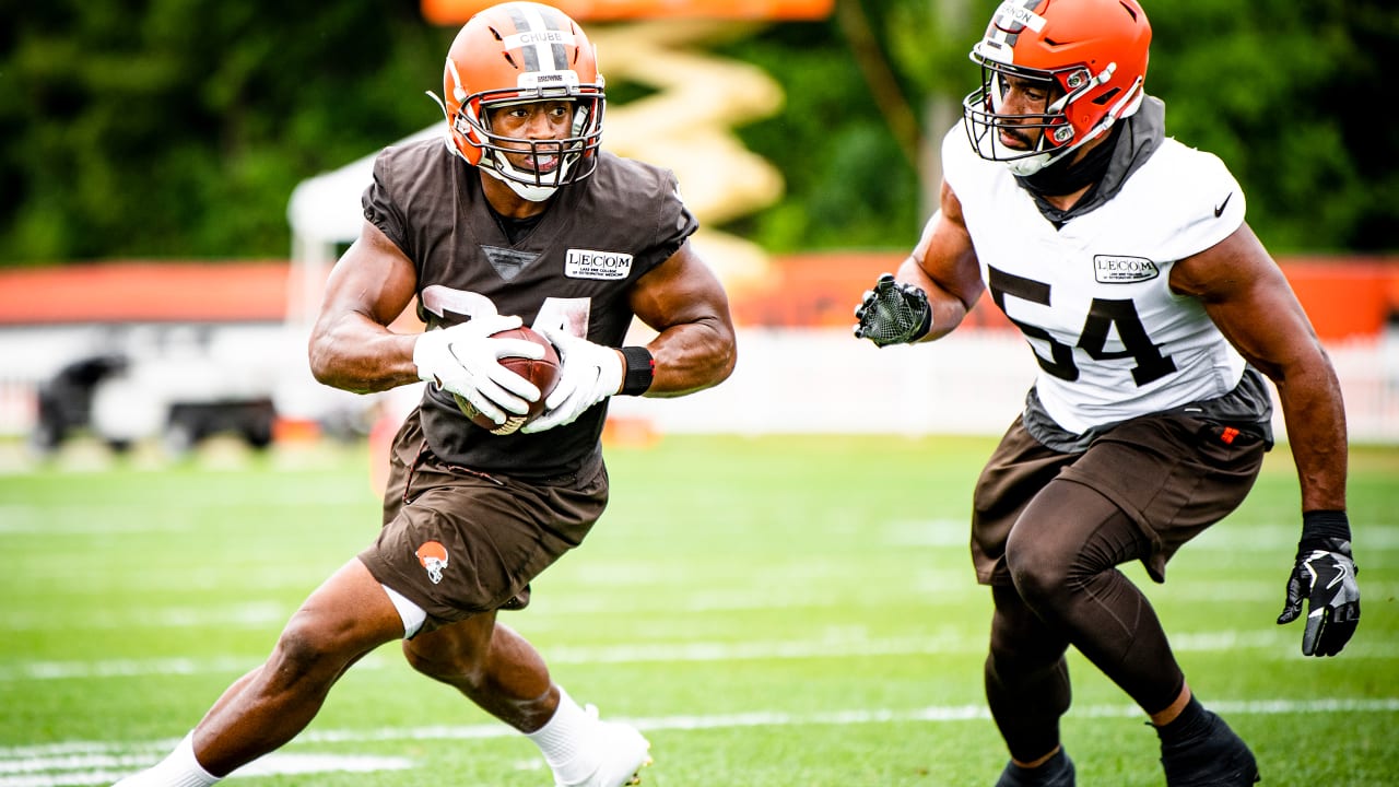 Browns assessing options with Nick Chubb lost for season