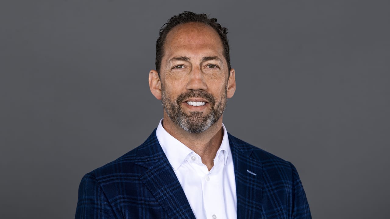 NFL BREAKING: The NFL abruptly suspended three referees, most notably the one who officiated the Packers-Browns game, for their involvement in the biggest bribery scandal in NFL history involving match-fixing. Packers fans immediately demanded a replay of the game, and here's the NFL's response…lingcute