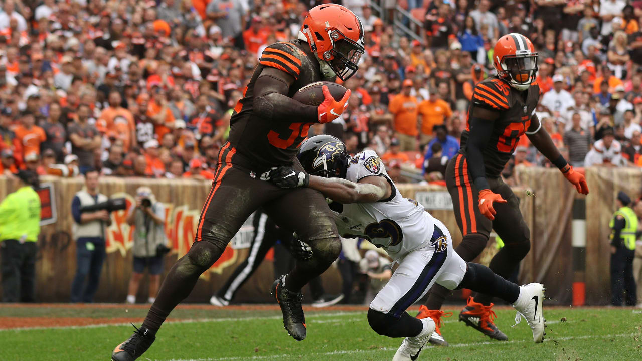 Browns trade RB Carlos Hyde to Jacksonville