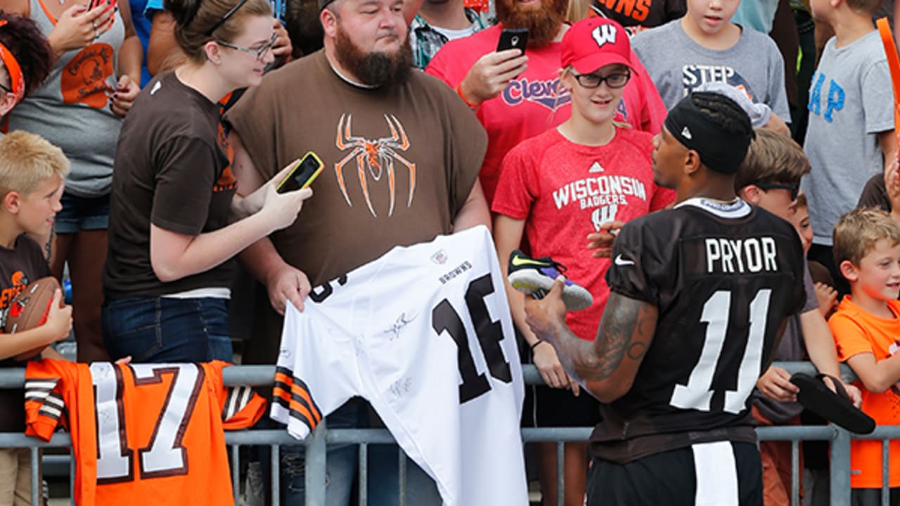 Terrelle Pryor Is Turning Heads at Browns Camp After Switch