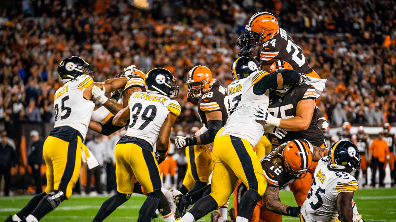 Pittsburgh Steelers vs. Cincinnati Bengals