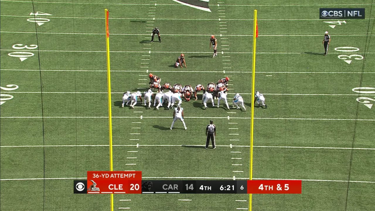 Cade York Cleveland Browns Unsigned Prepares for A Field Goal Photograph