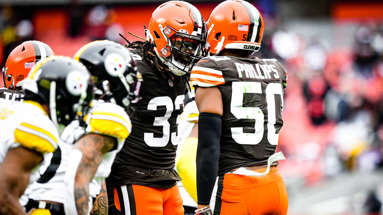 Browns hold on to edge Steelers, playoff rematch set for Sunday night at  Heinz Field