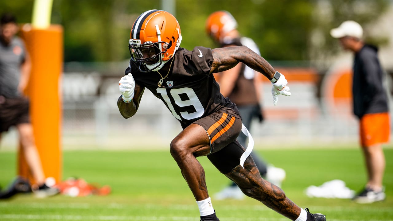 Browns declare non-football illness to WR Marquise Goodwin