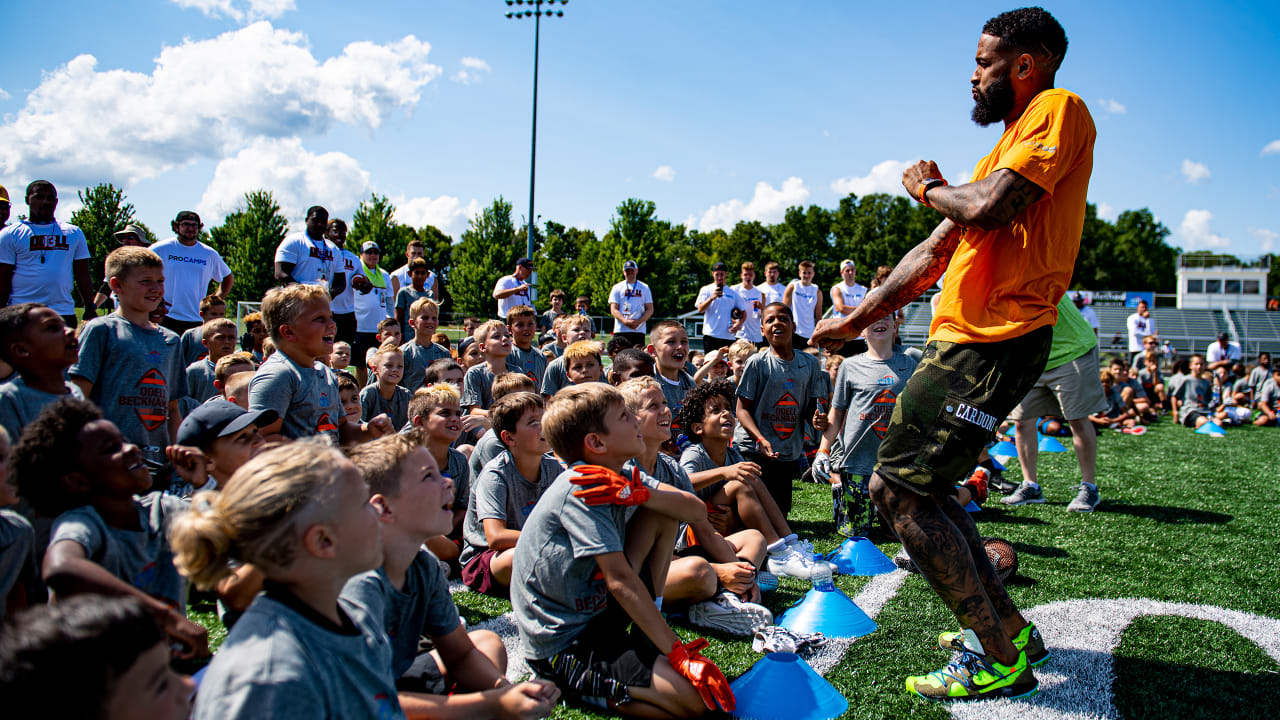 Odell Beckham Jr. shows why he's 'a big kid at heart' at youth football camp