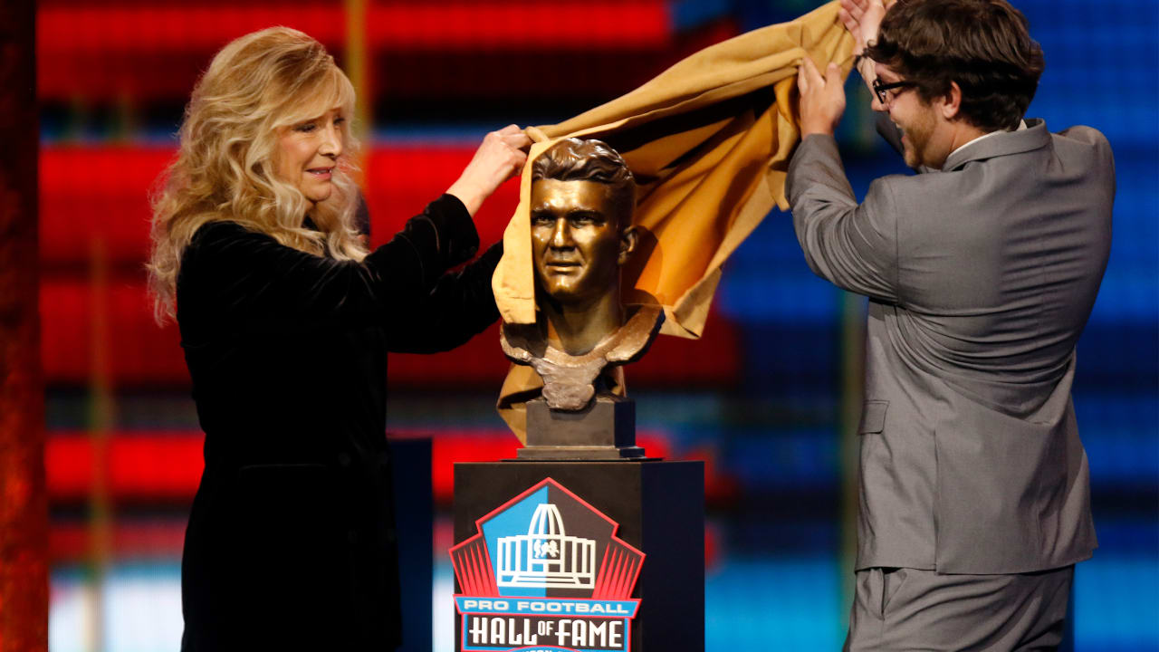 The 2020 and 2021 Pro Football Hall of Fame classes are loaded with star  power