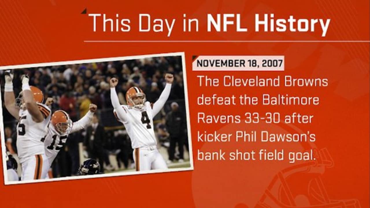 The Chronicle-Telegram - Browns kicker Phil Dawson makes a field goal in  second quarter against the Bills in 2007. Dawson is expected to sign a  one-day contract with the #Browns today and