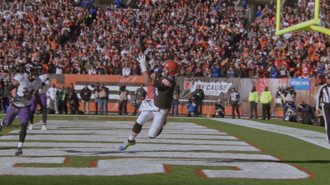 Watch Nick Chubb run for a 26-yard touchdown in the fourth quarter vs. the  Texans 