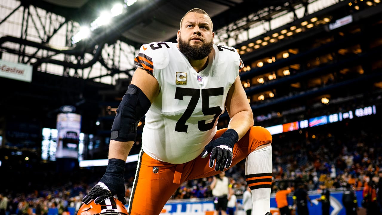 Joel Bitonio earns fifth Pro Bowl nod, setting Nevada Wolf Pack record