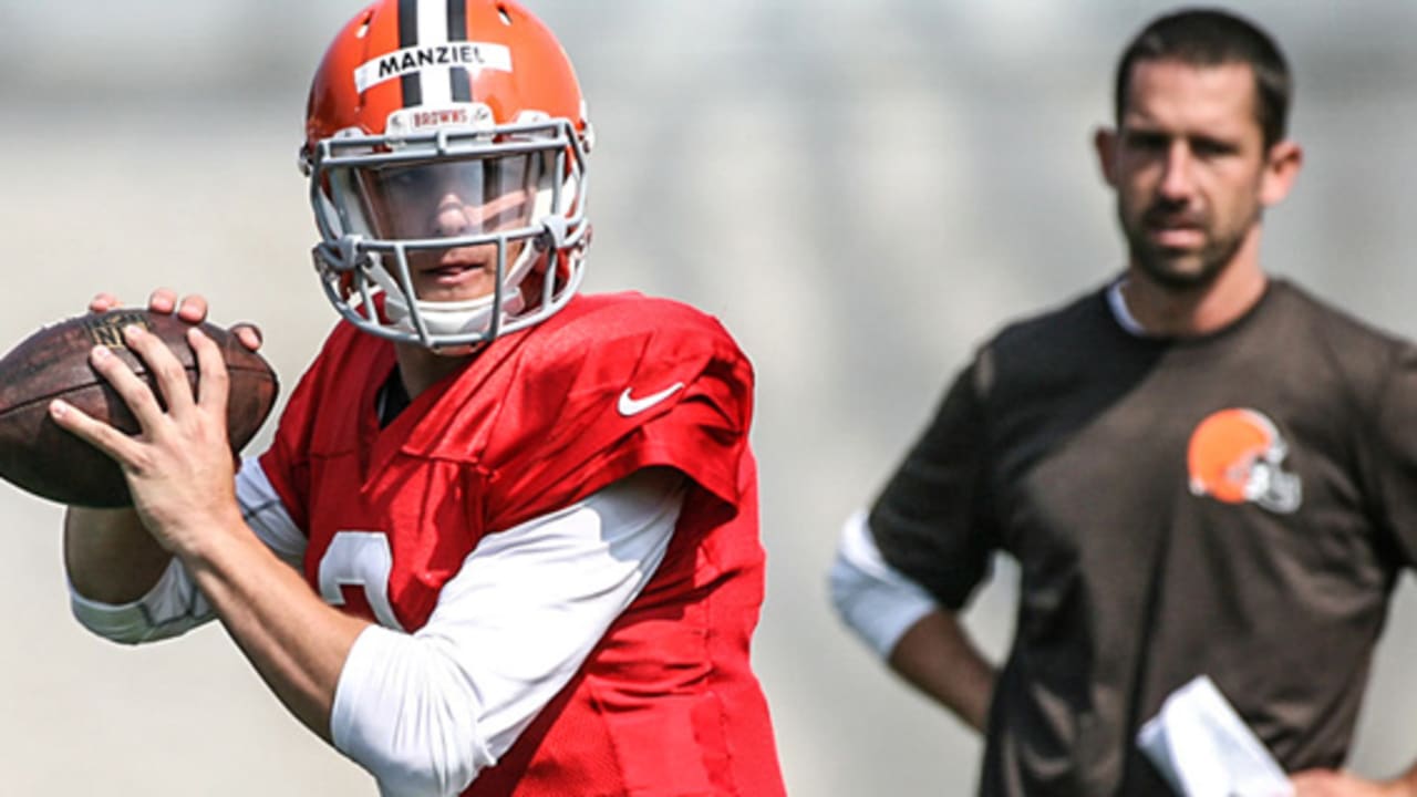 Coach Pettine expected to name Browns' starting QB by Aug. 23rd