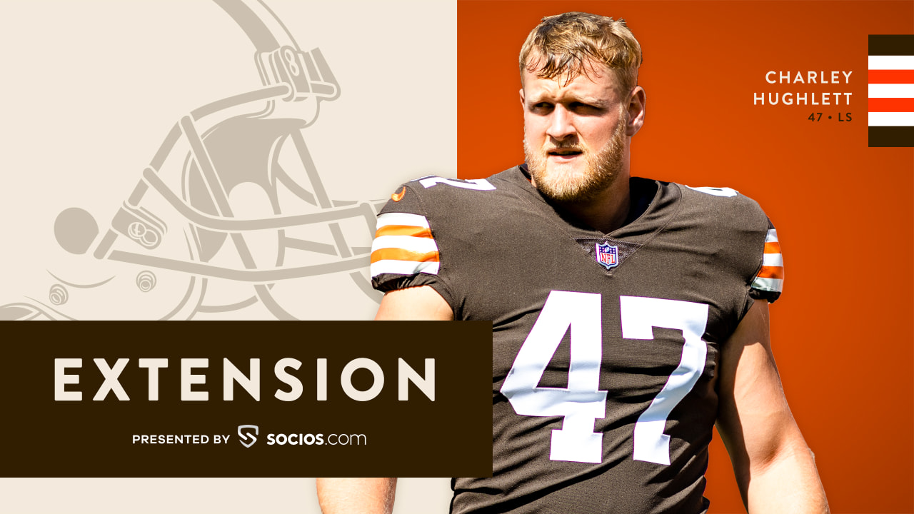 Browns sign long snapper Hughlett for six years 