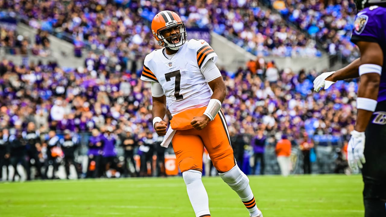 LIVE UPDATES: Ravens take early 7-0 lead at Browns