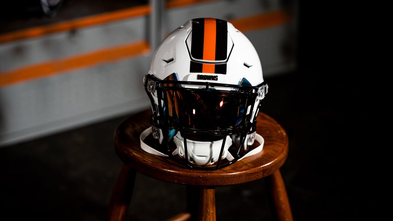 cleveland browns new helmets