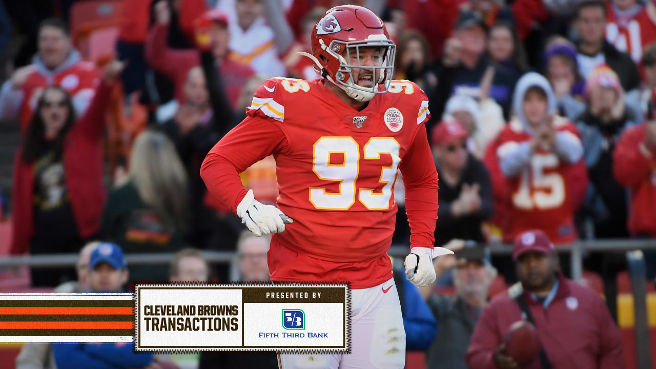 Browns sign DTs Joey Ivie and Tanzel Smart to practice squad