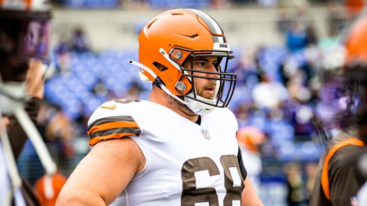 Pharaoh Brown Cleveland Browns Game-Used White Nike Gloves vs. Miami  Dolphins on November 13 2022