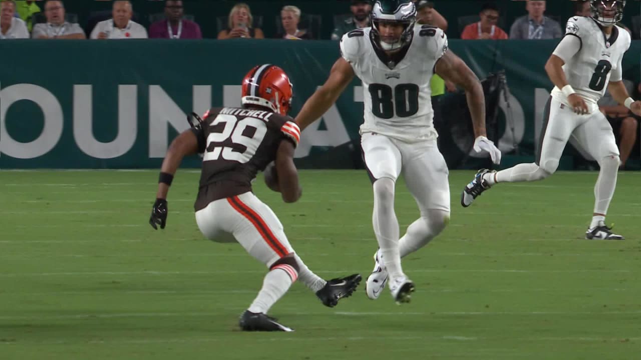 Can't-Miss Play: Cleveland Browns rookie cornerback Cameron Mitchell  catches fumble in mid-air after Browns linebacker Mohamoud Diabate's strip  of Eagles running back Trey Sermon