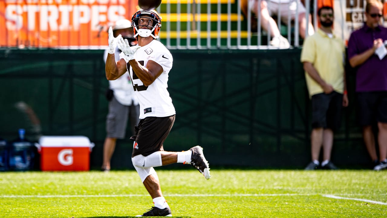 Cleveland Browns wide receiver Damon Sheehy-Guiseppi rushes during practice  at the NFL football team's training camp facility, Friday, July 26, 2019,  in Berea, Ohio. (AP Photo/Tony Dejak Stock Photo - Alamy