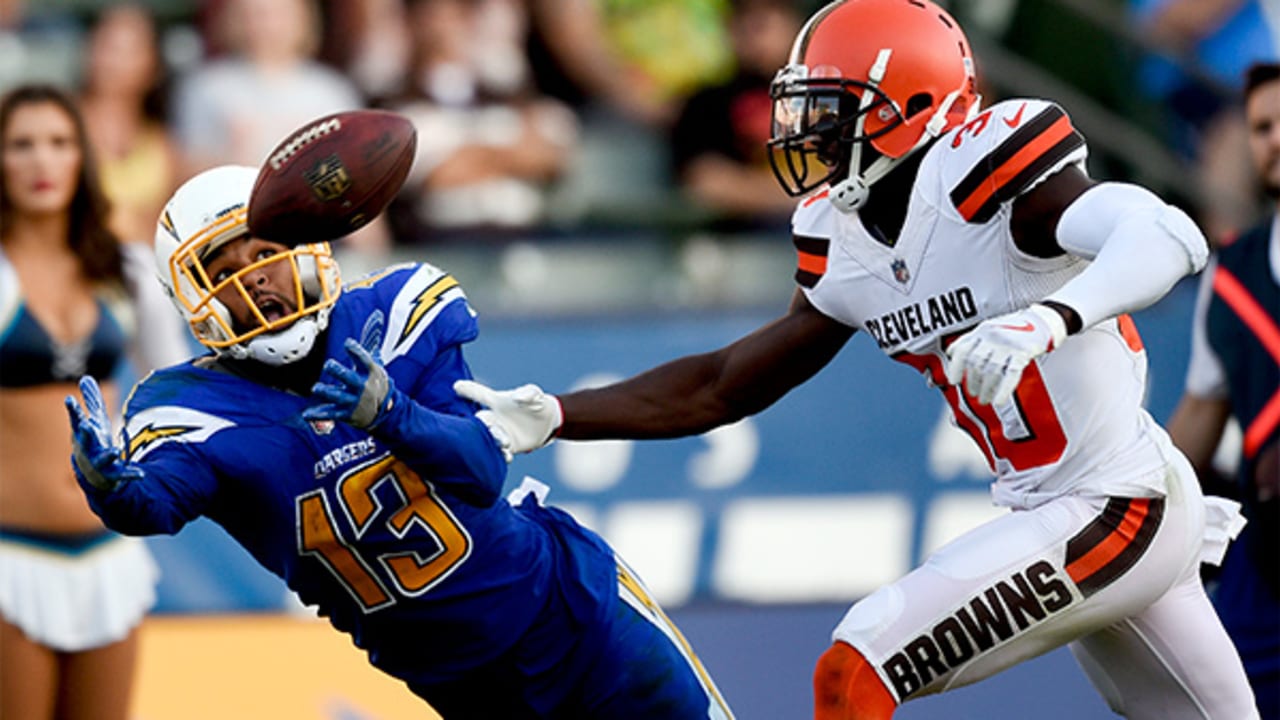 Carson, CA. 03rd Dec, 2017. Cleveland Browns tight end David Njoku